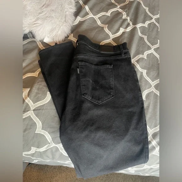 721 Levi’s Black Skinny Jeans - Picture 7 of 15